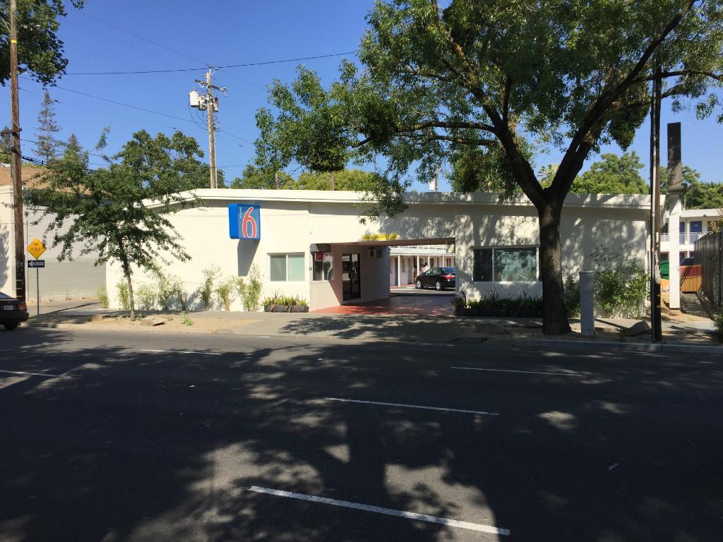 Travelodge By Wyndham Sacramento Convention Center Exterior foto